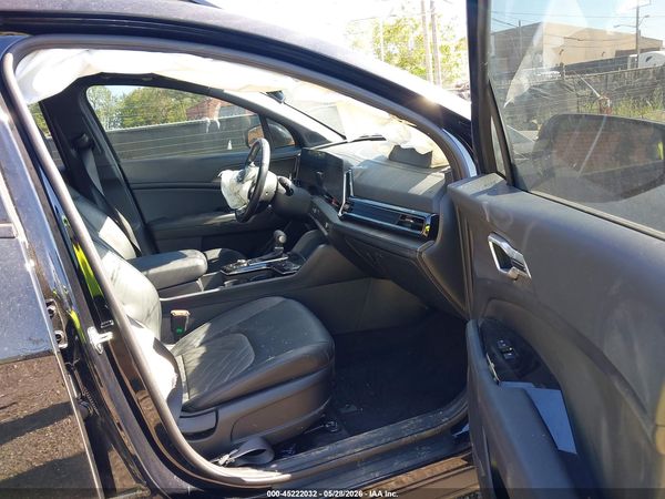2025 KIA SPORTAGE X-LINE