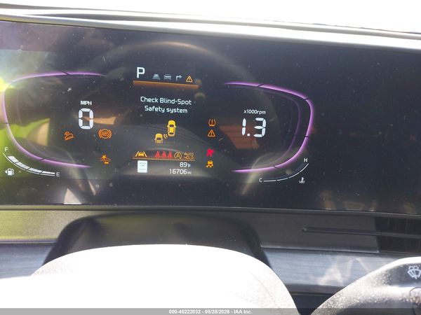 2025 KIA SPORTAGE X-LINE