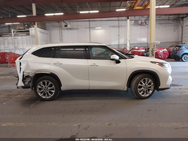 2021 TOYOTA HIGHLANDER LIMITED