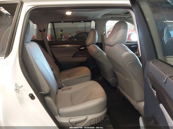 2021 TOYOTA HIGHLANDER LIMITED