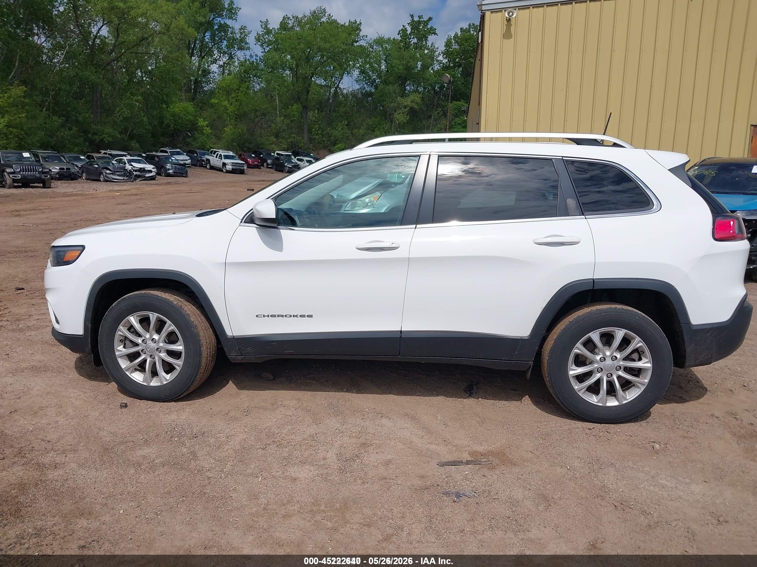 2019 JEEP CHEROKEE LATITUDE 4X4