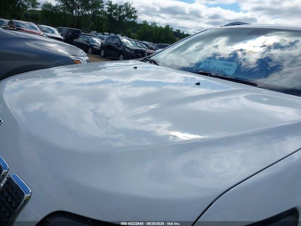 2019 JEEP CHEROKEE LATITUDE 4X4
