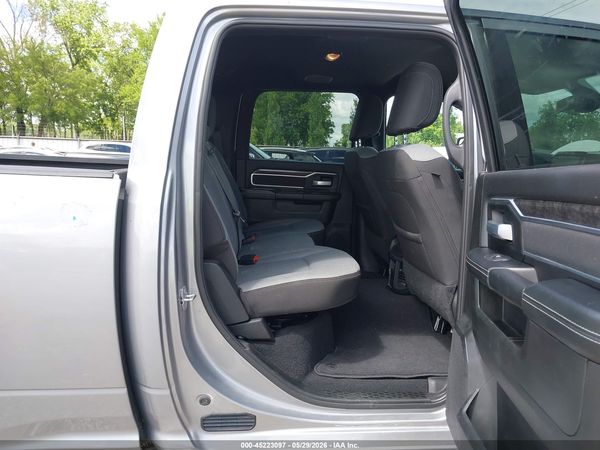 2024 RAM 2500 BIG HORN  4X4 6'4 BOX