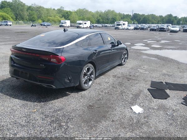 2021 KIA K5 EX
