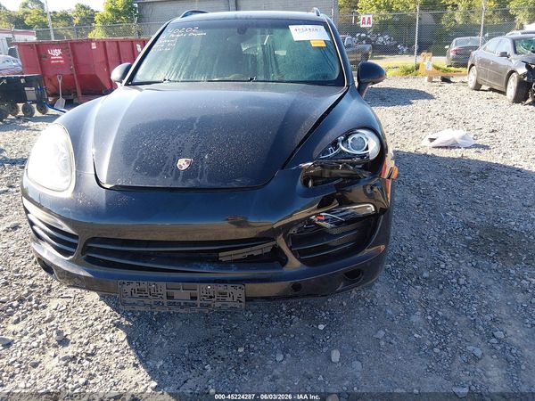 2012 PORSCHE CAYENNE