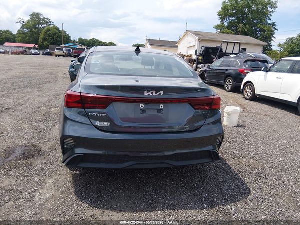 2022 KIA FORTE LXS