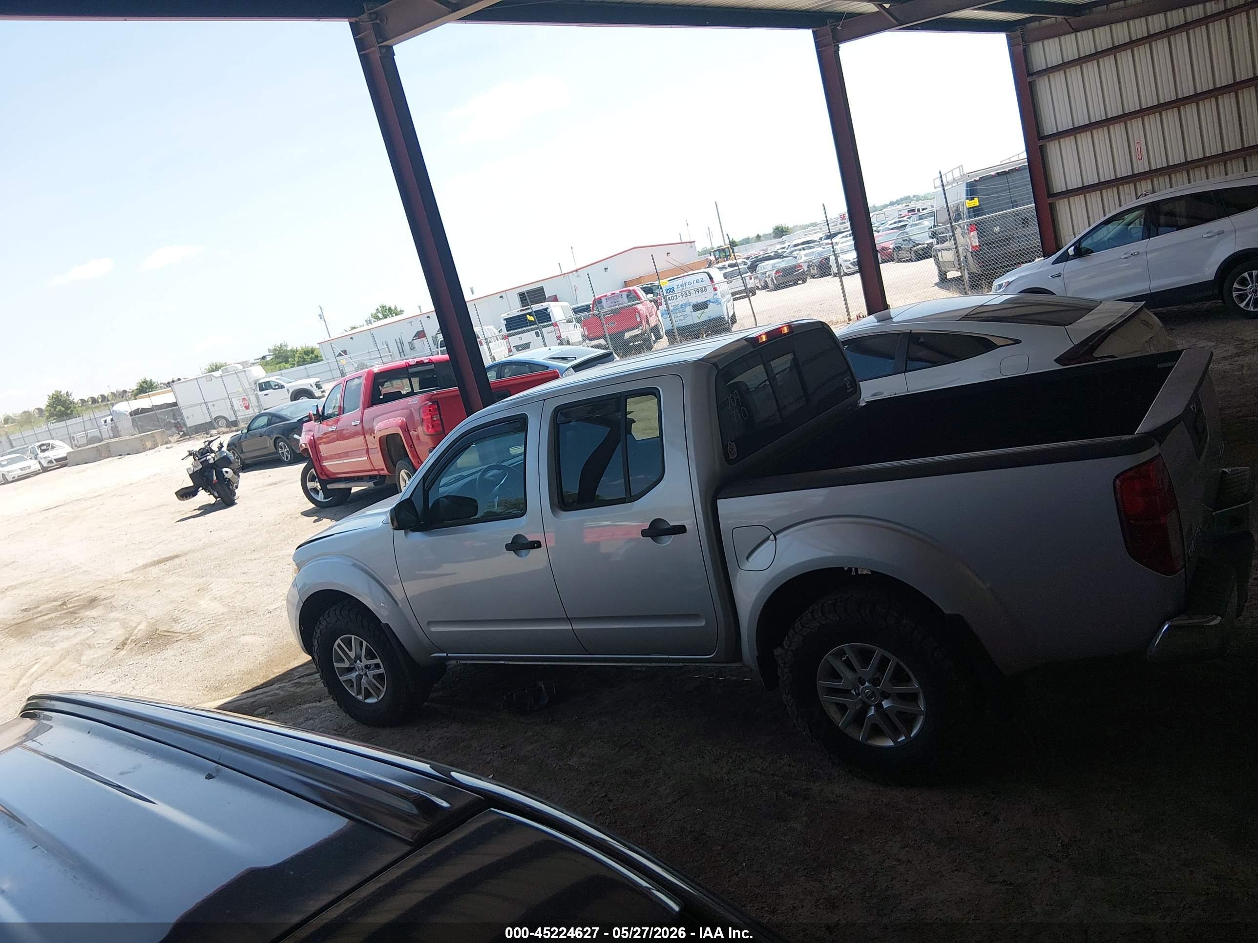 2019 NISSAN FRONTIER SV