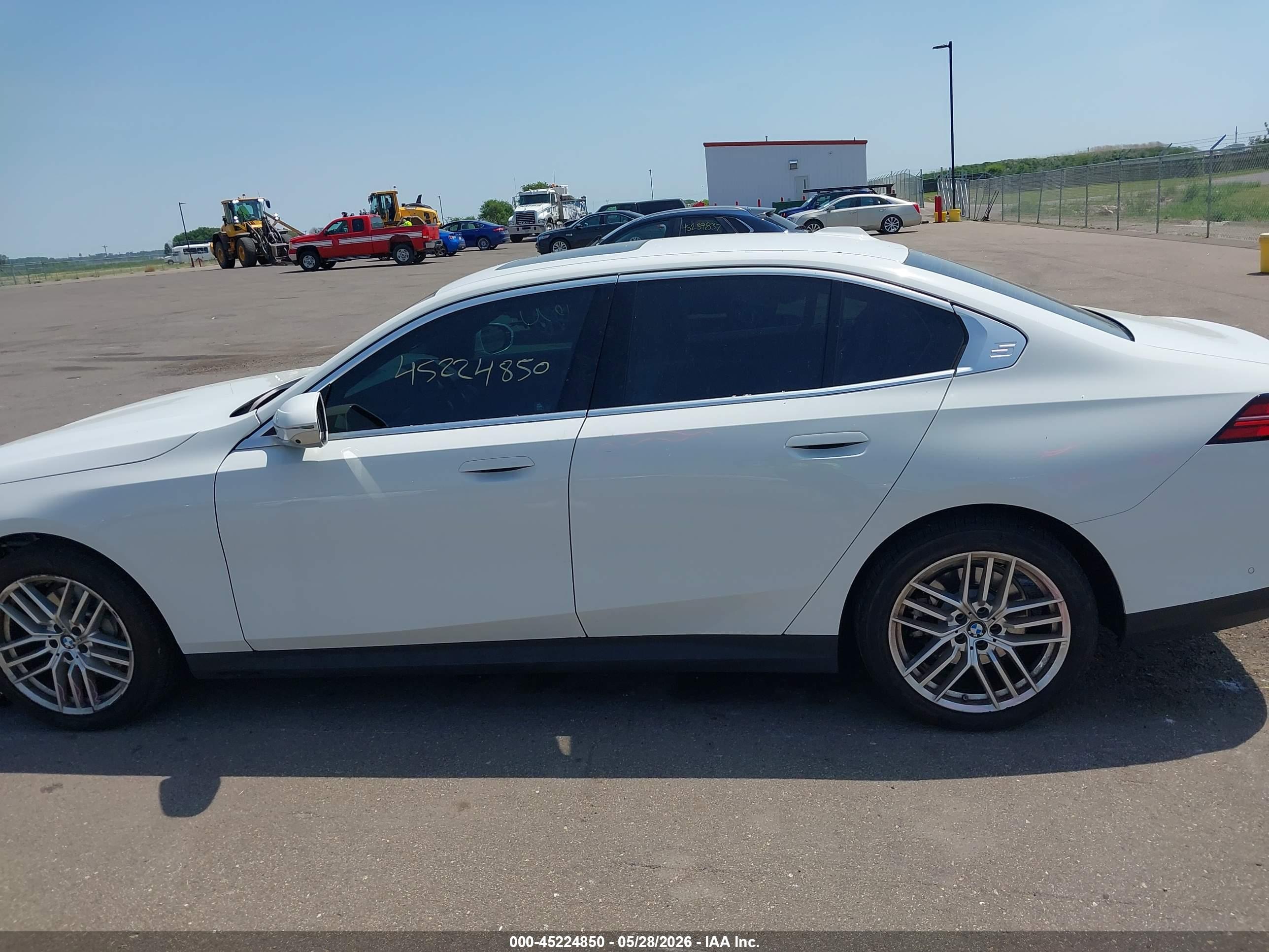 2024 BMW 530I