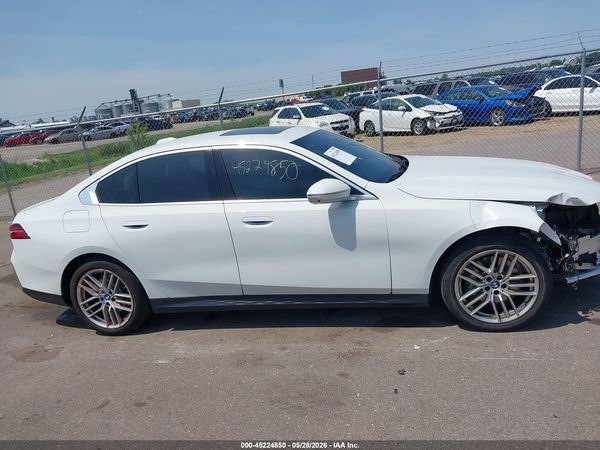 2024 BMW 530I