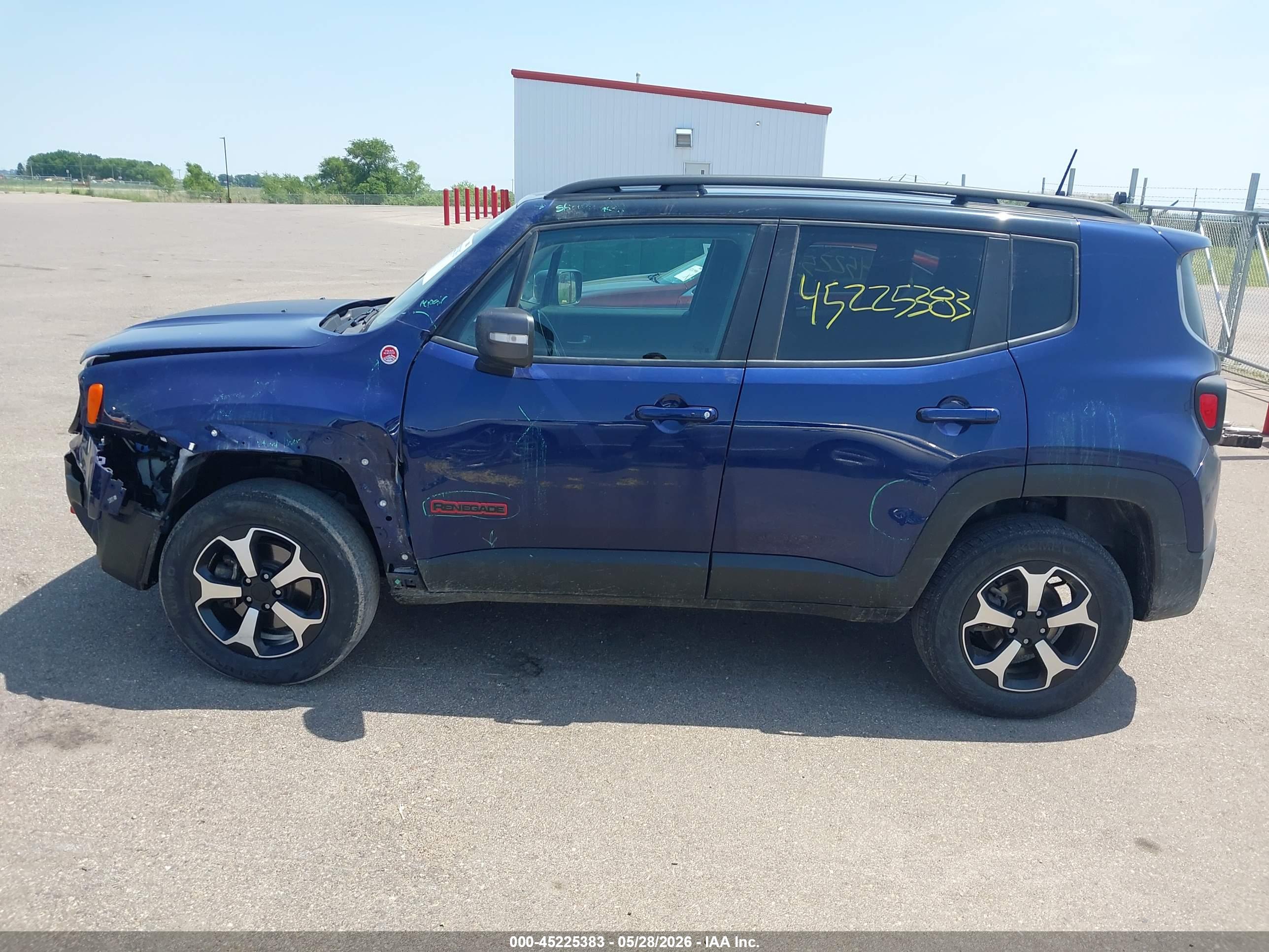 2021 JEEP RENEGADE TRAILHAWK 4X4