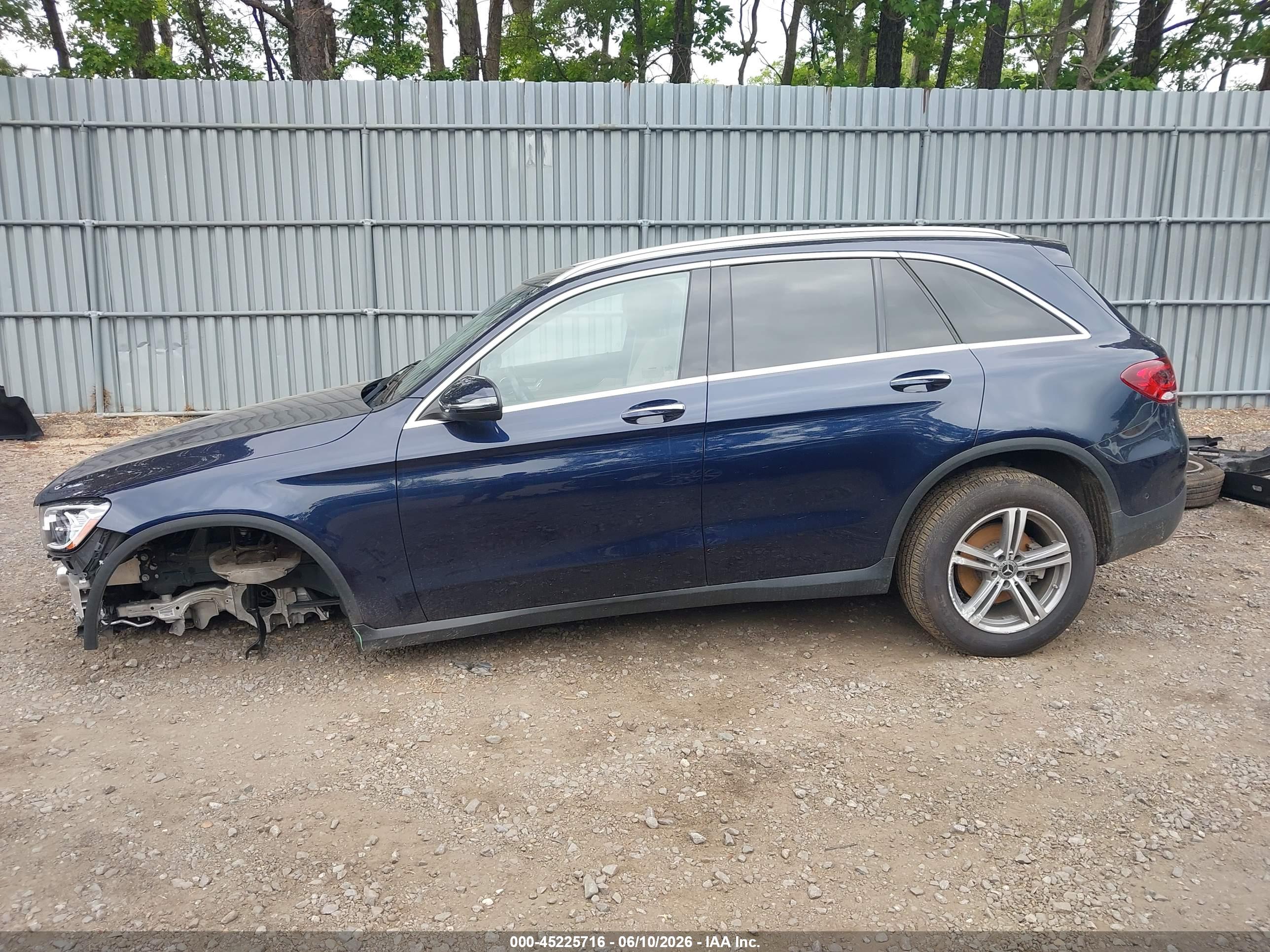 2022 MERCEDES-BENZ GLC 300 4MATIC SUV