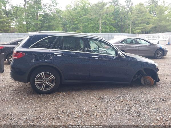 2022 MERCEDES-BENZ GLC 300 4MATIC SUV