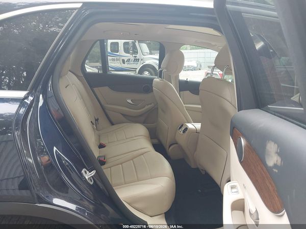 2022 MERCEDES-BENZ GLC 300 4MATIC SUV