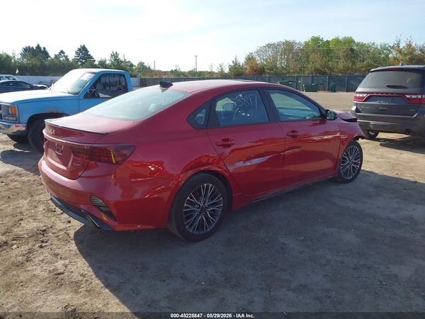 2024 KIA FORTE GT-LINE