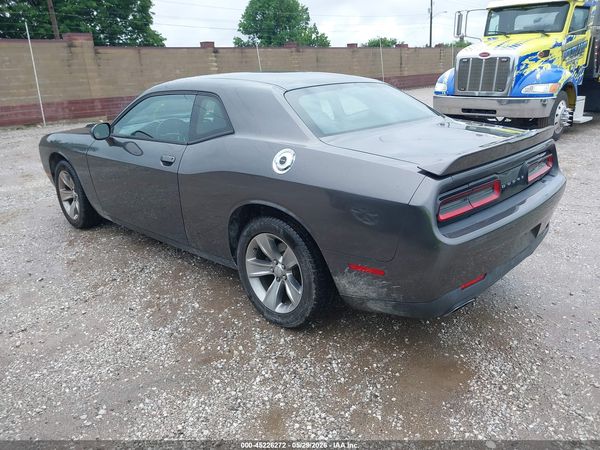 2016 DODGE CHALLENGER SXT