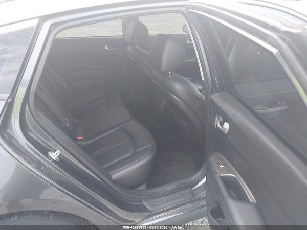 2020 KIA OPTIMA SE