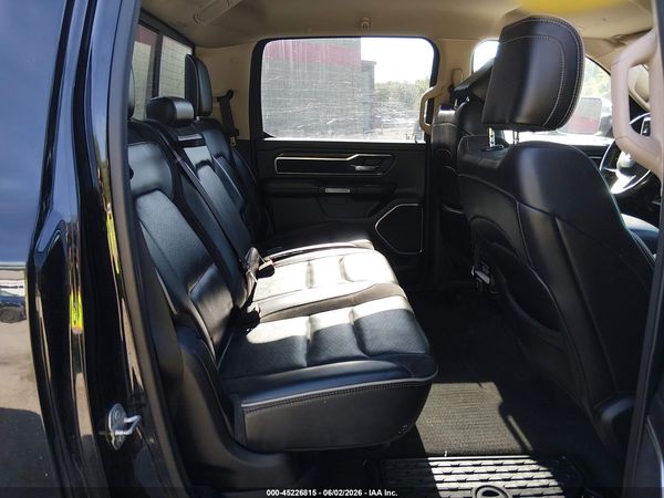 2019 RAM 1500 LARAMIE  4X4 6'4 BOX