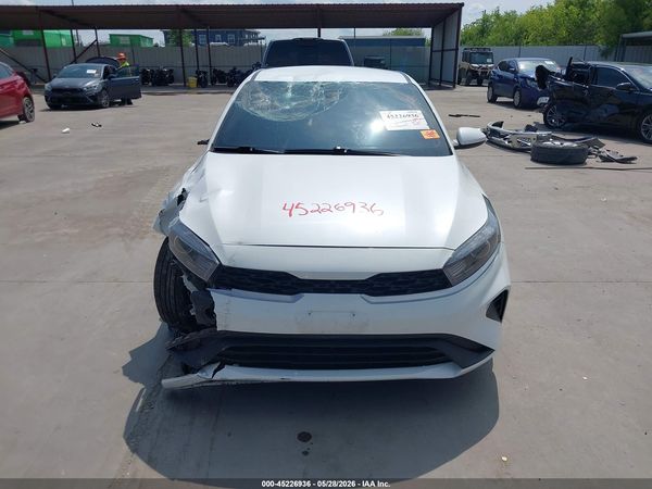 2023 KIA FORTE LXS