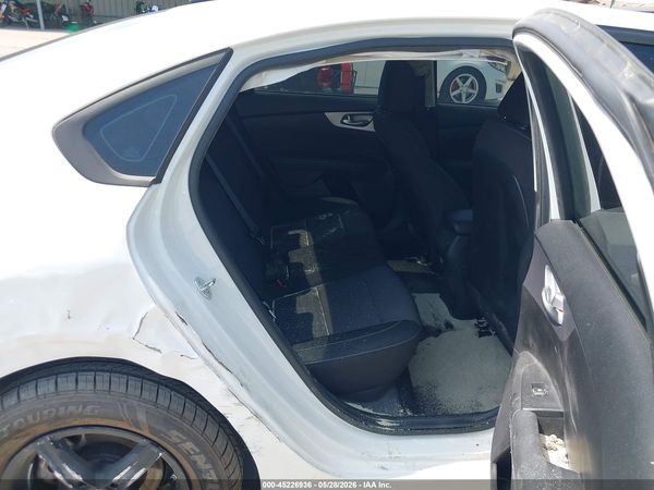 2023 KIA FORTE LXS