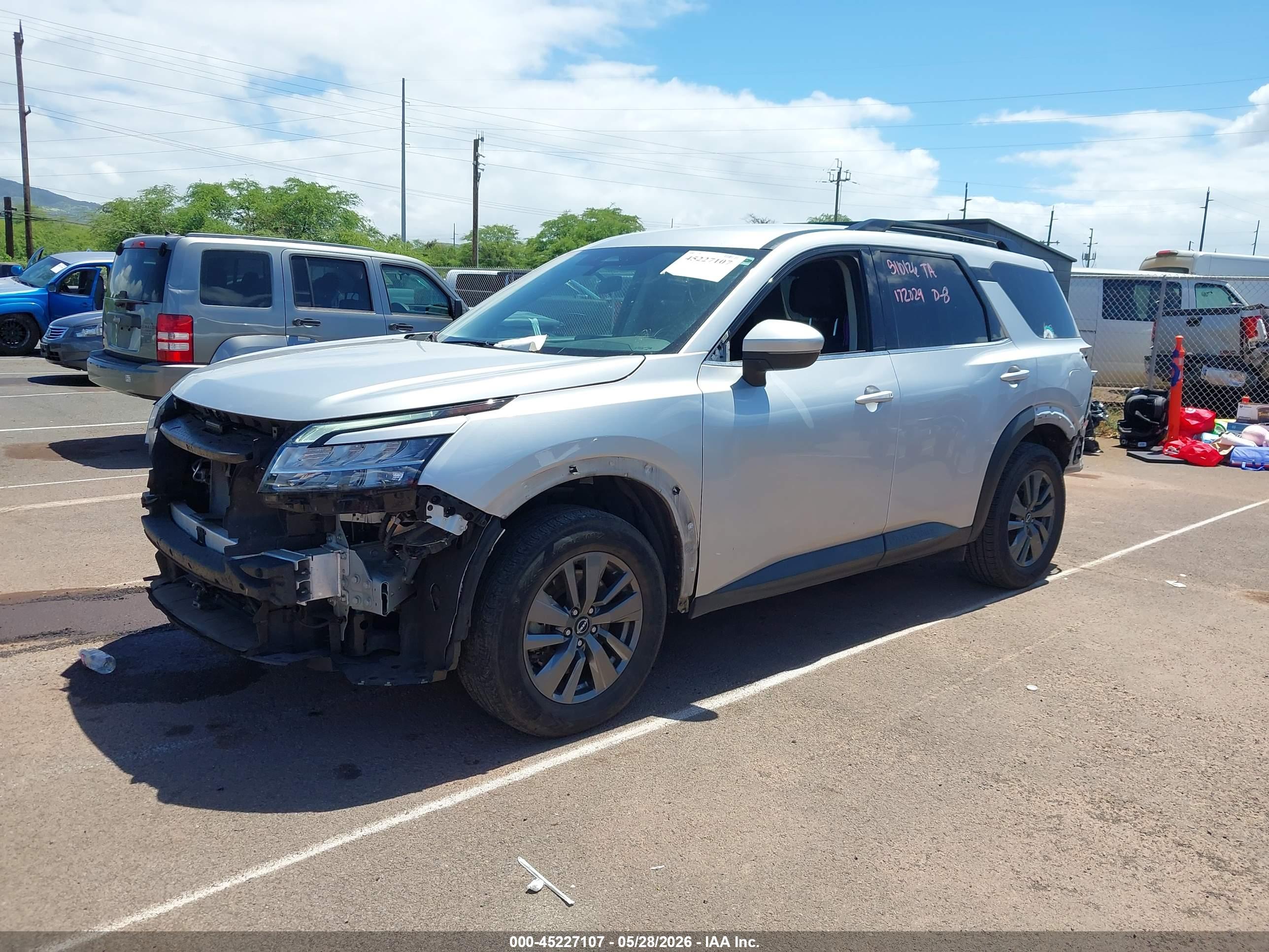 2022 NISSAN PATHFINDER SV 2WD — I2