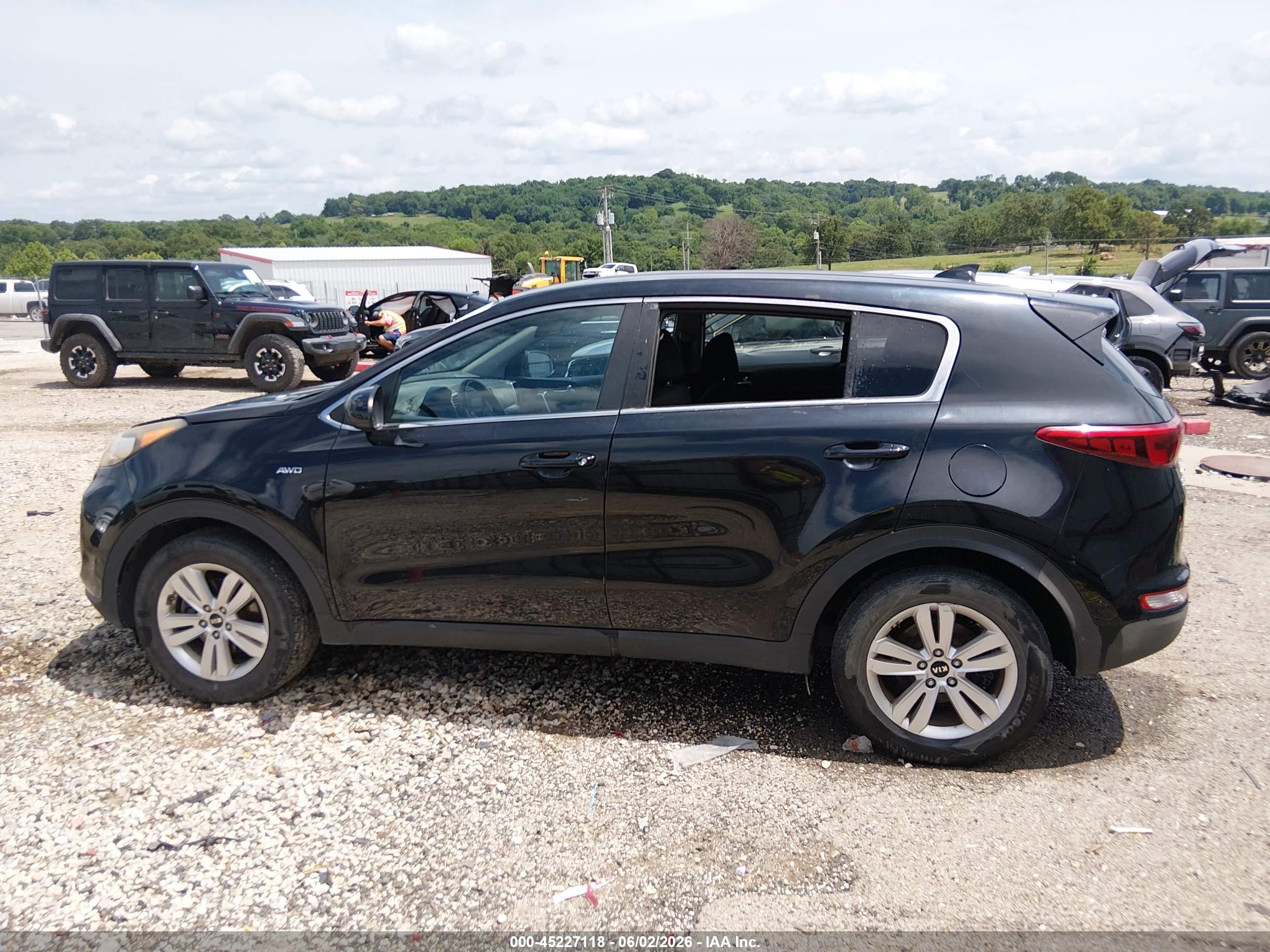 2017 KIA SPORTAGE LX
