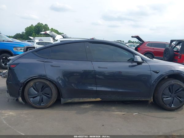 2026 TESLA MODEL Y