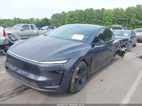 2026 TESLA MODEL Y