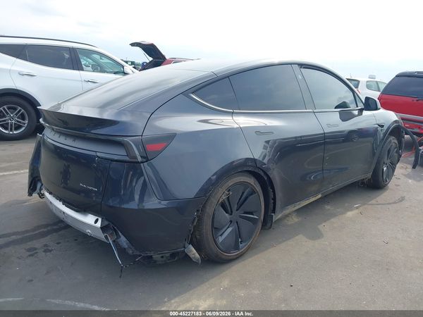 2026 TESLA MODEL Y