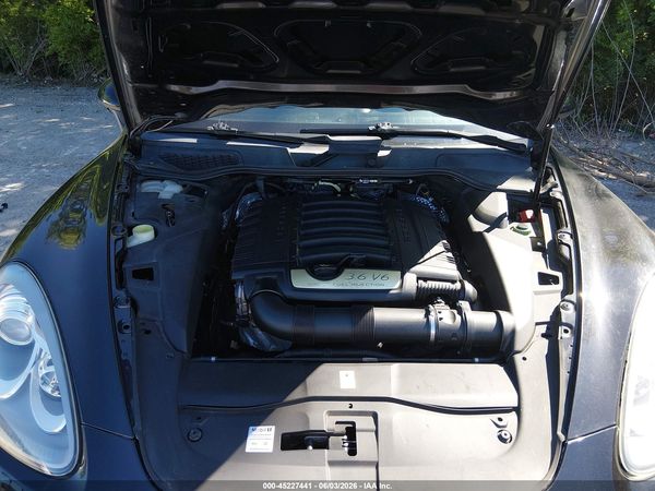 2013 PORSCHE CAYENNE