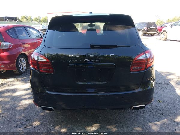 2013 PORSCHE CAYENNE
