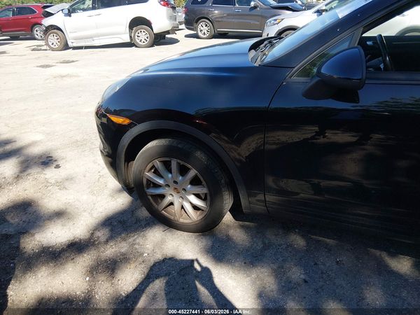 2013 PORSCHE CAYENNE