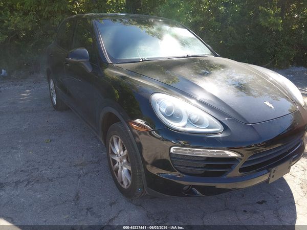 2013 PORSCHE CAYENNE