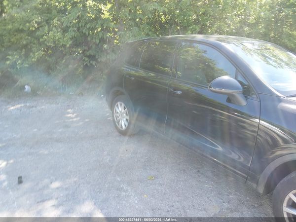 2013 PORSCHE CAYENNE