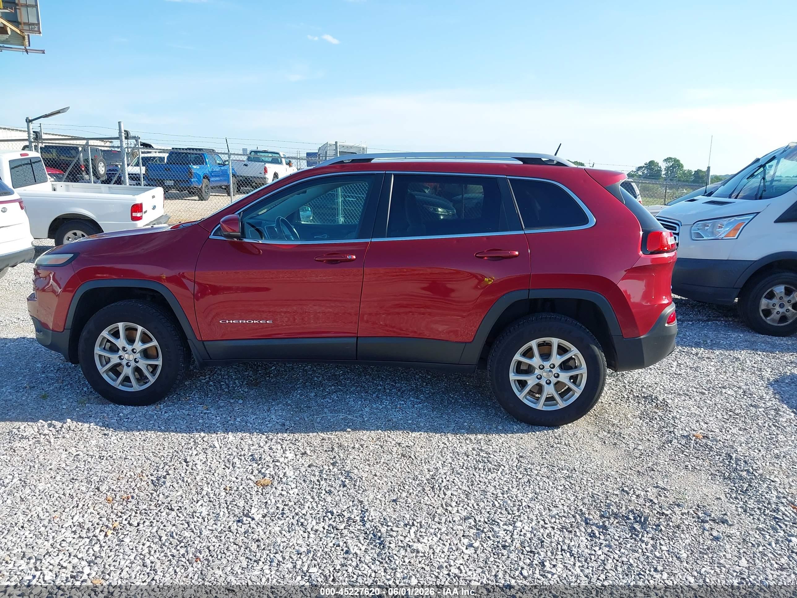 2017 JEEP CHEROKEE LATITUDE 4X4