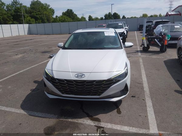 2022 HYUNDAI ELANTRA SEL