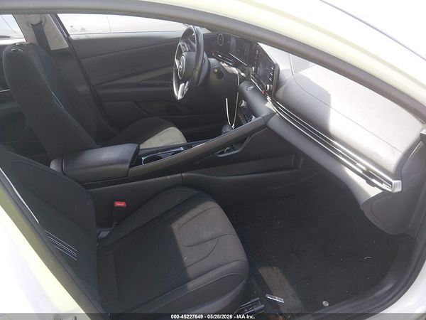 2022 HYUNDAI ELANTRA SEL