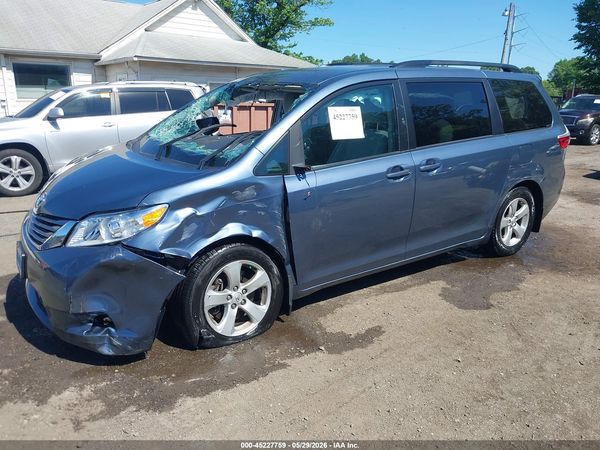 2017 TOYOTA SIENNA LE 8 PASSENGER