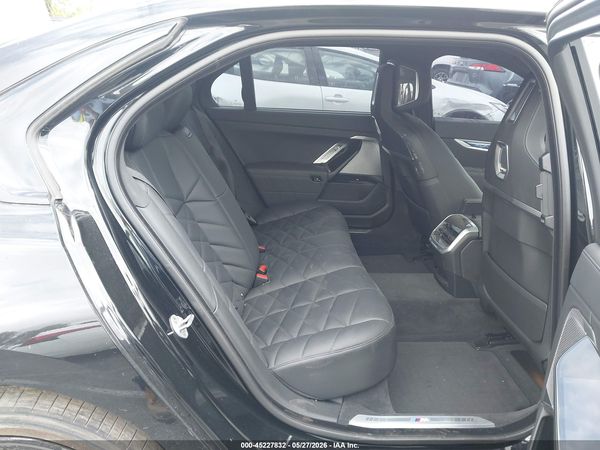 2025 BMW 740I