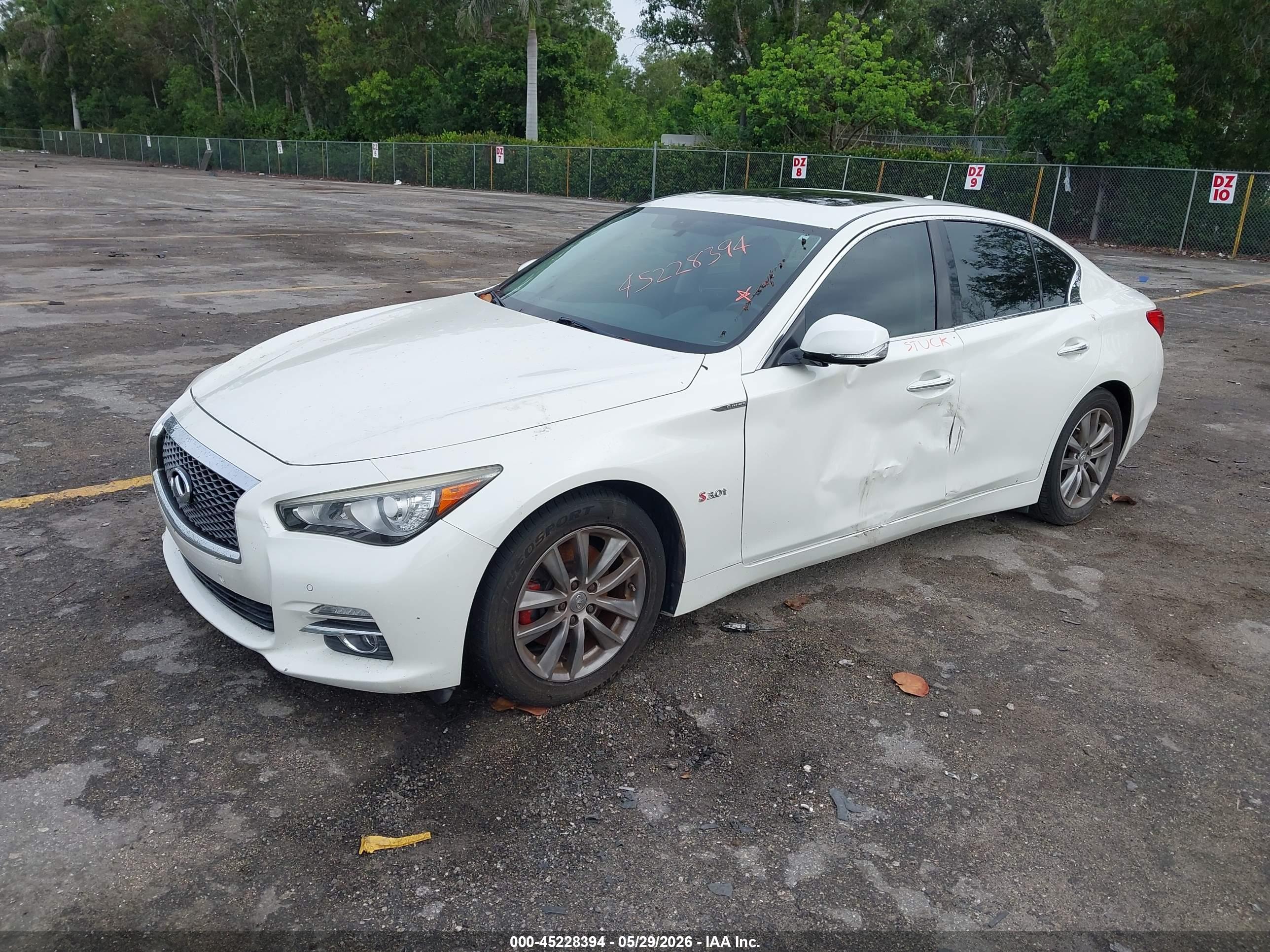 2016 INFINITI Q50 3.0T PREMIUM — I2