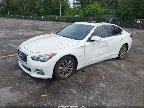 2016 INFINITI Q50 — I2