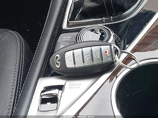 2016 INFINITI Q50 3.0T PREMIUM — I11