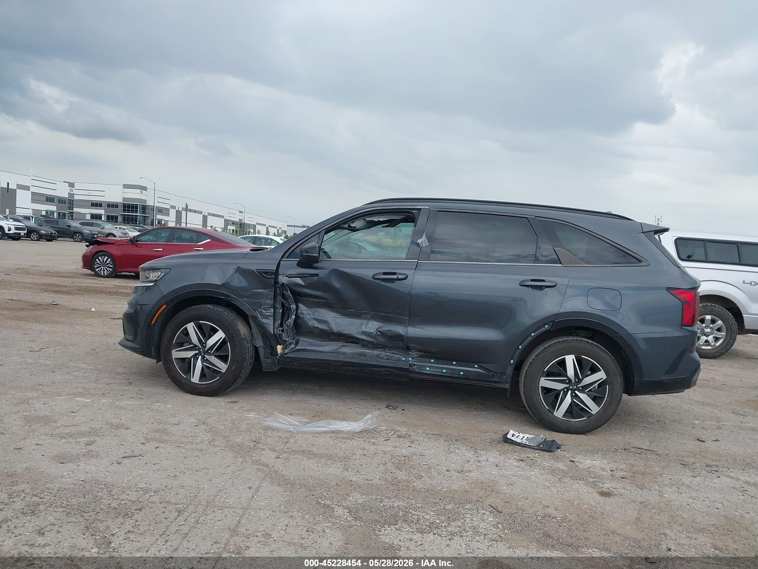 2021 KIA SORENTO S