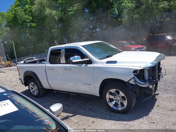 2021 RAM 1500 BIG HORN  4X4 6'4 BOX