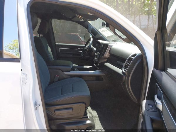 2021 RAM 1500 BIG HORN  4X4 6'4 BOX