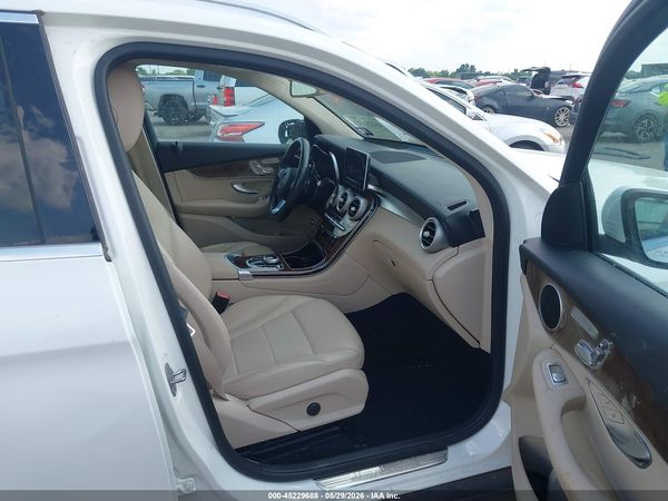 2017 MERCEDES-BENZ GLC 300 GLC300