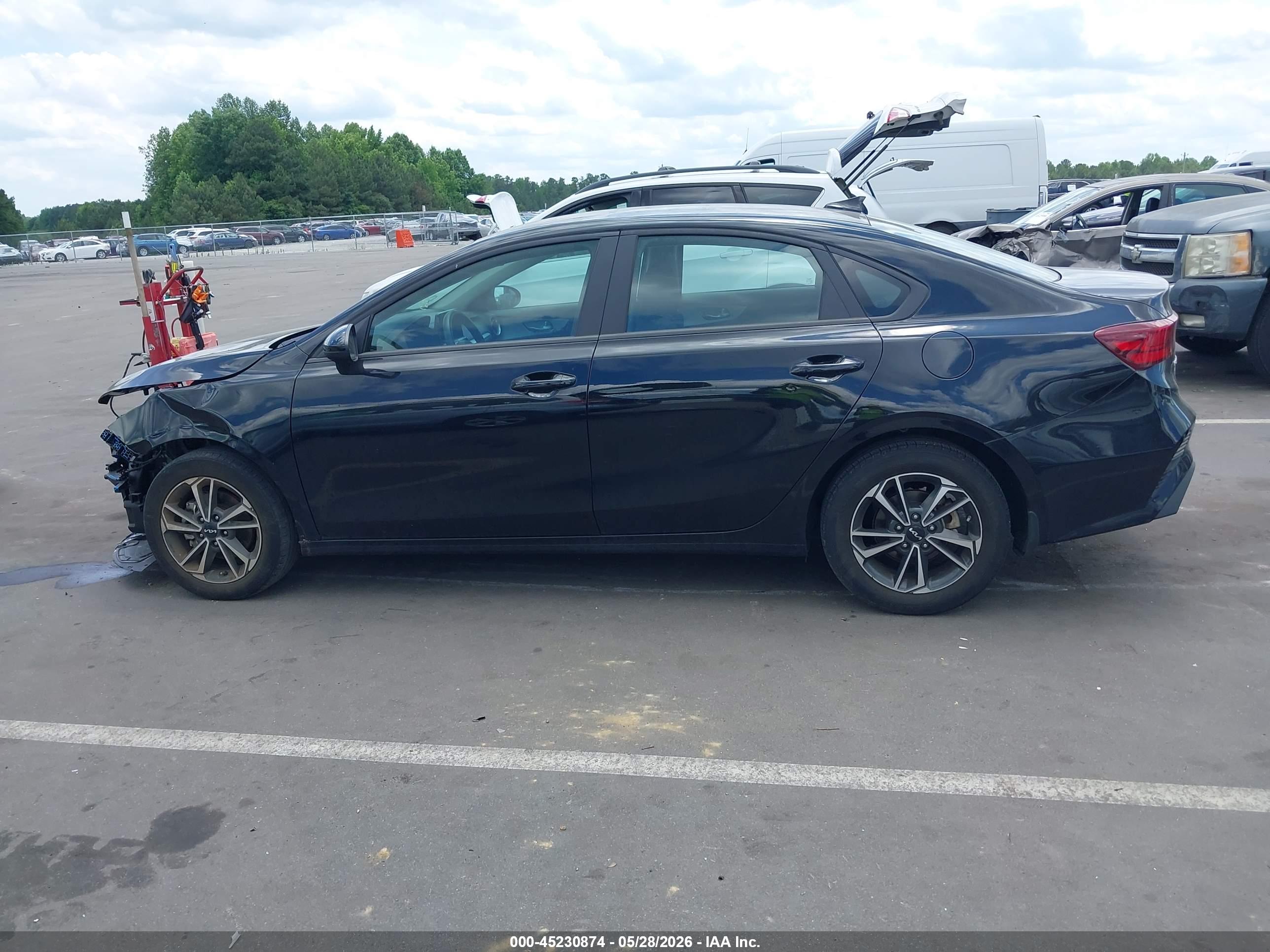 2023 KIA FORTE LXS