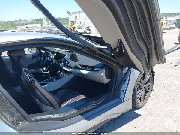 2015 BMW I8