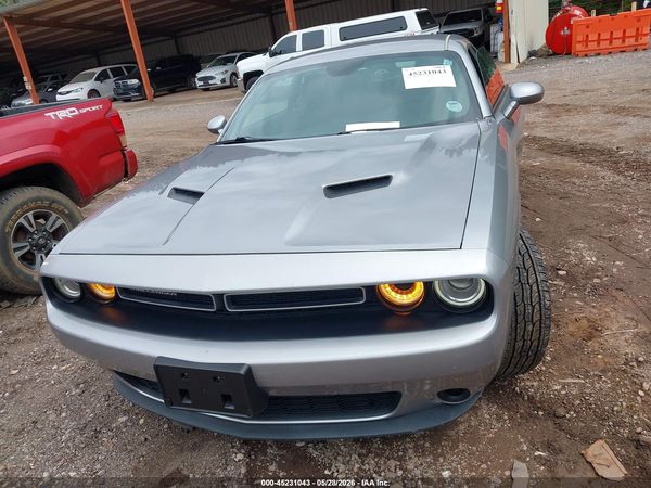 2017 DODGE CHALLENGER SXT