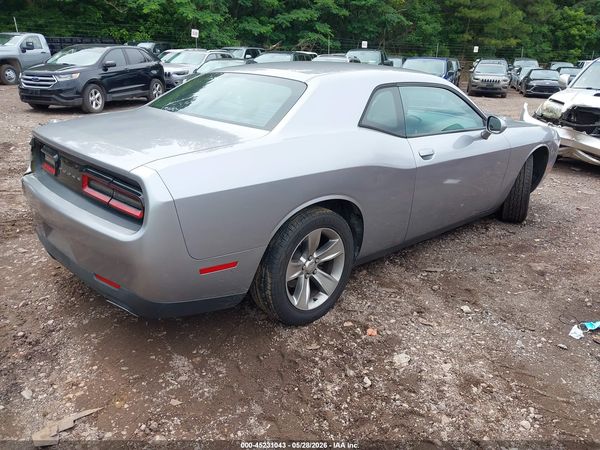 2017 DODGE CHALLENGER SXT