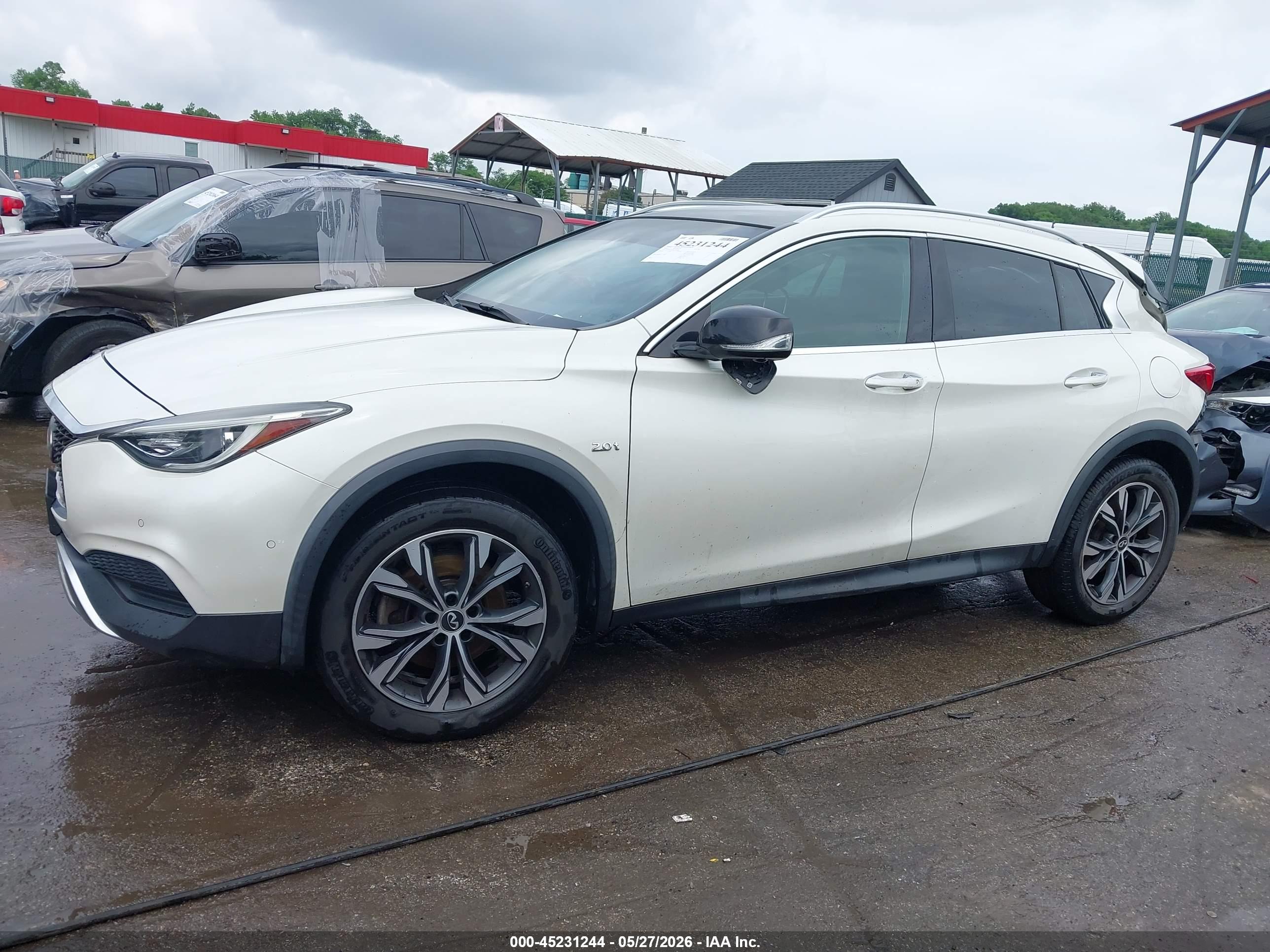 2019 INFINITI QX30 LUXE